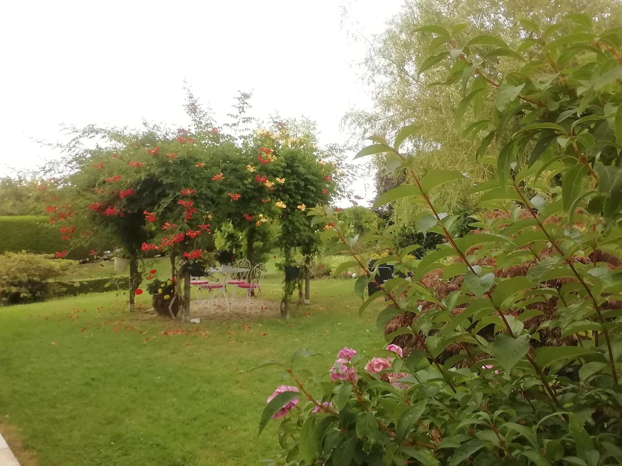 La Maison De Marie Beaumont-les-Autels Esterno foto